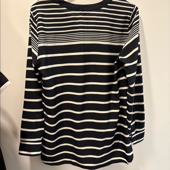 Talbot’s blouse - Picture 2 of 4